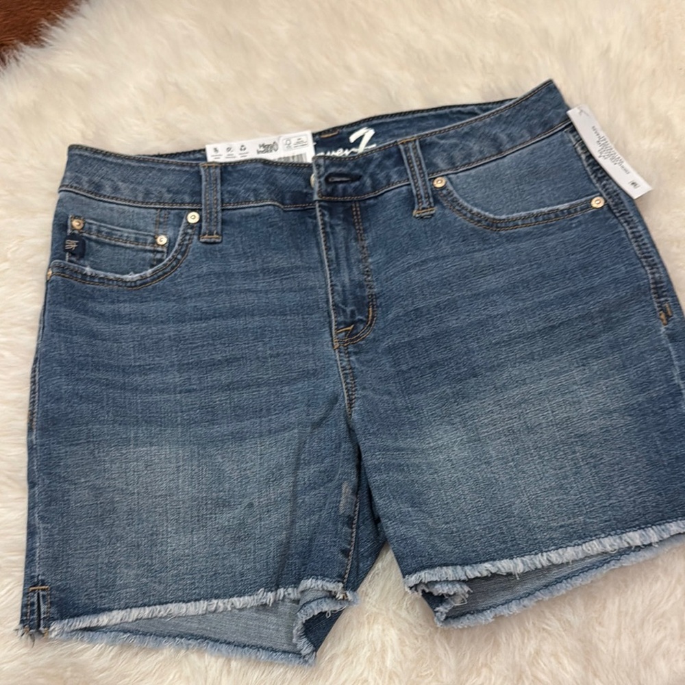 Women's Blue Denim Shorts by Seven 7 Size 4 NWT.